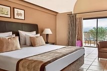 JAZ Lamaya Resort - Wohnbeispiel Doppelzimmer Deluxe Meerblick mit Falttür (Zimmercodierung DDM)