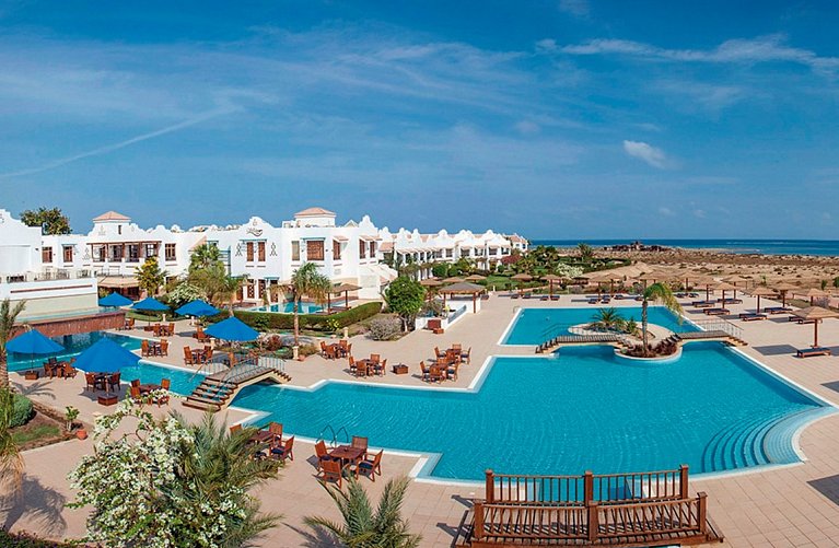 Lahami Bay Beach Resort & Gardens