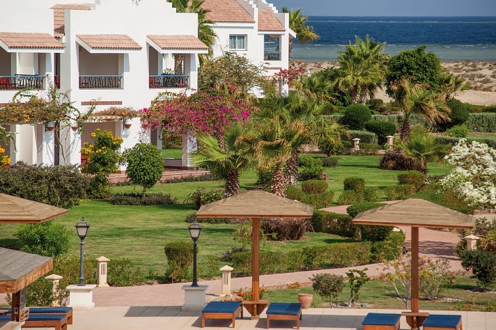 Lahami Bay Beach Resort & Gardens