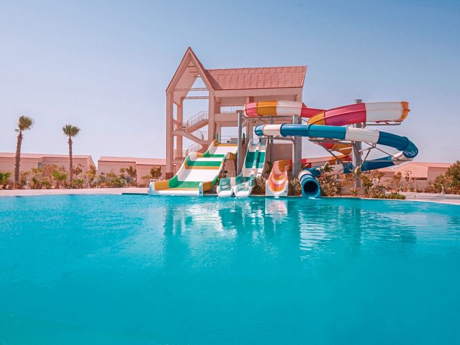 Pickalbatros Sea World Resort