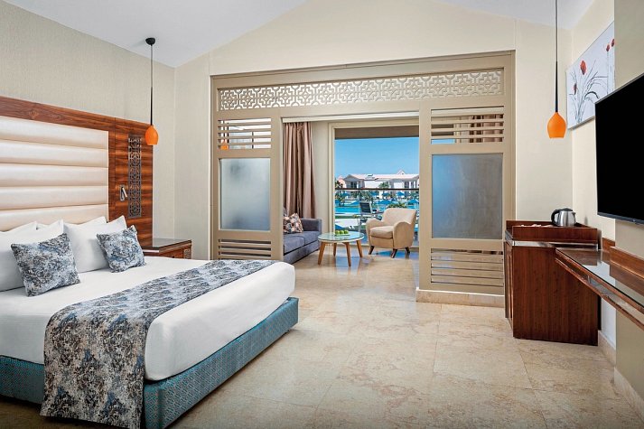 Pickalbatros Sea World Resort - Wohnbeispiel Juniorsuite Poolblick (Zimmercodierung JB1)