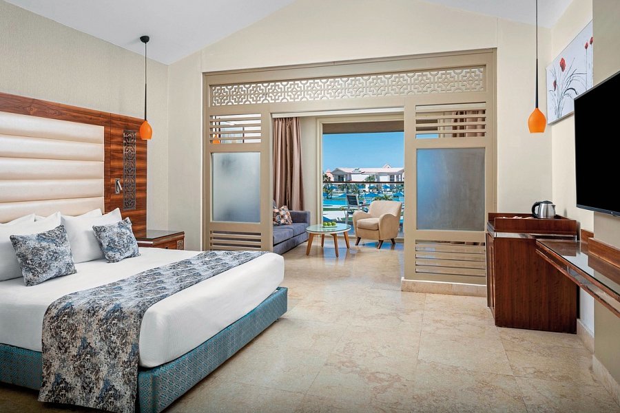 Pickalbatros Sea World Resort - Wohnbeispiel Juniorsuite Poolblick (Zimmercodierung JB1)