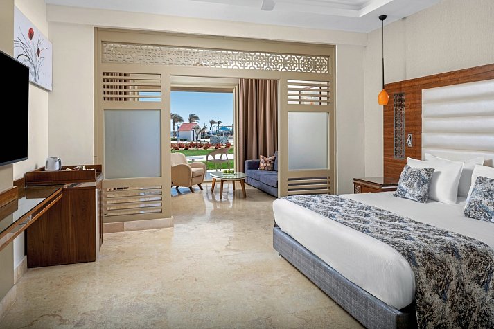 Pickalbatros Sea World Resort - Wohnbeispiel Juniorsuite Meerblick (Zimmercodierung J1M)