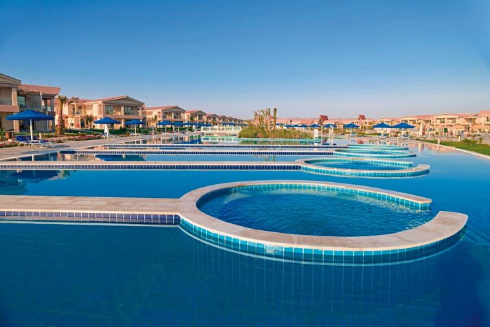 Pickalbatros Sea World Resort