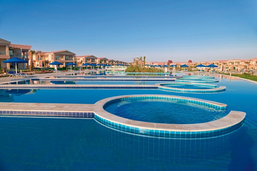 Pickalbatros Sea World Resort