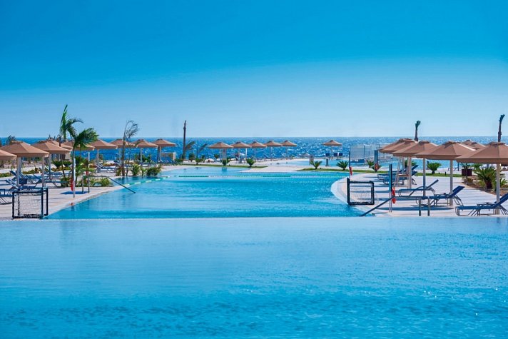 Pickalbatros Sea World Resort