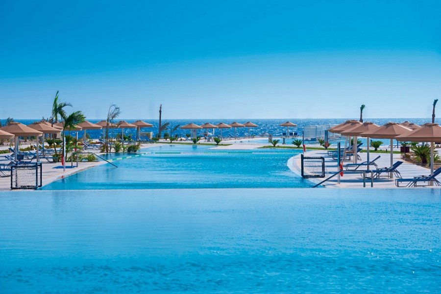 Pickalbatros Sea World Resort