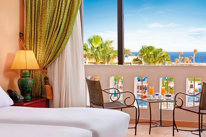 Pickalbatros Oasis Port Ghalib - Wohnbeispiel Doppelzimmer Standard Poolblick (Zimmercodierungen DGP & DCP)