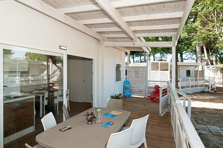 Marina Family Resort - Wohnbeispiel MH Lodge Deluxe (Zimmercodierung CD2)