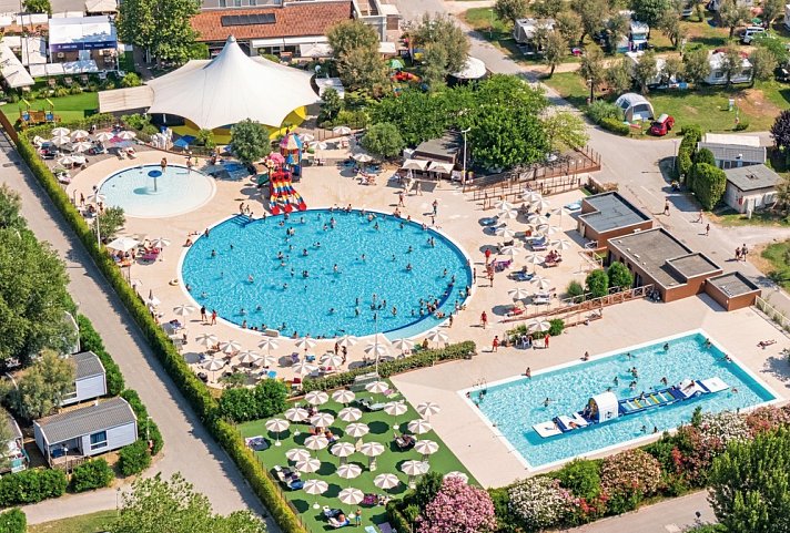 Vigna sul Mar Family Collection