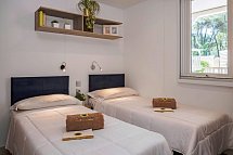 Marina Romea Easy Camping Village - Wohnbeispiel Lodge Superior (Zimmercodierung CB3)