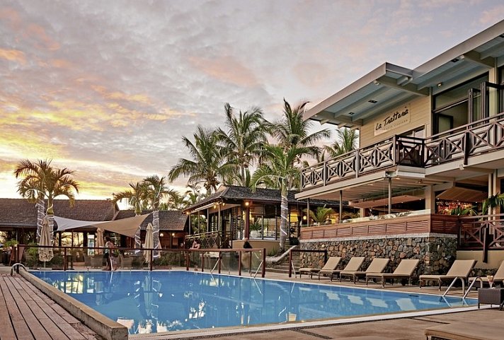 Iloha Seaview Hotel