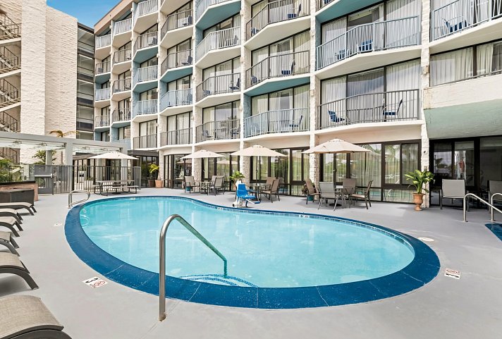 Best Western Yacht Harbor Hotel