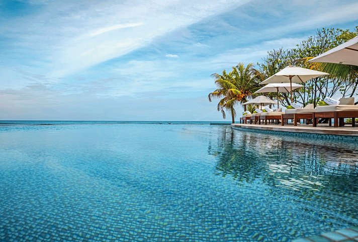 Denis Private Island