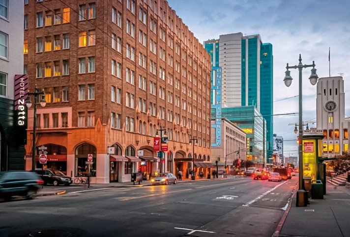 Pickwick Hotel