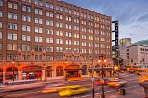 Pickwick Hotel