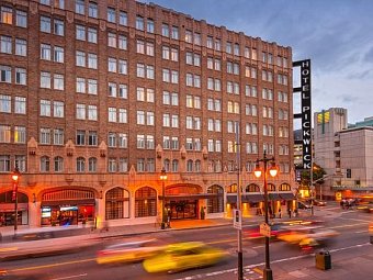 Pickwick Hotel