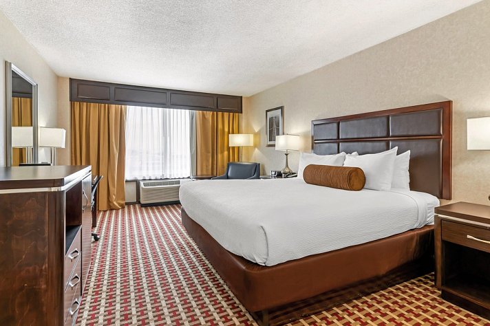 Best Western Plus Grosvenor Airport Hotel