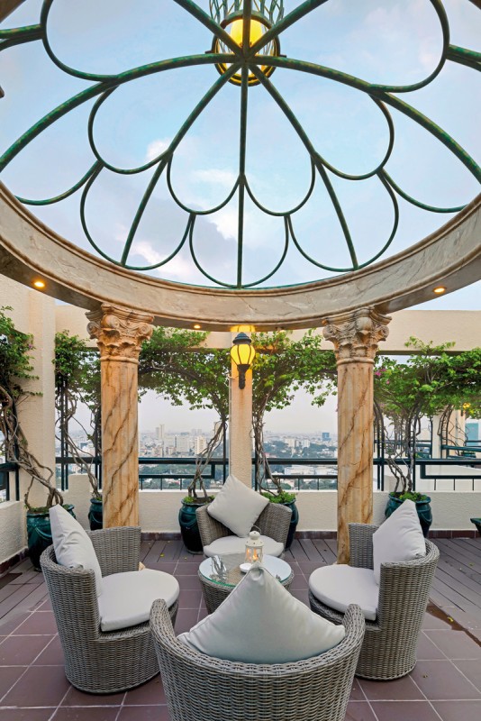 Windsor Plaza Hotel