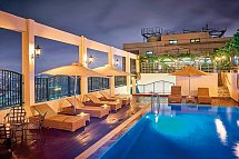 Windsor Plaza Hotel