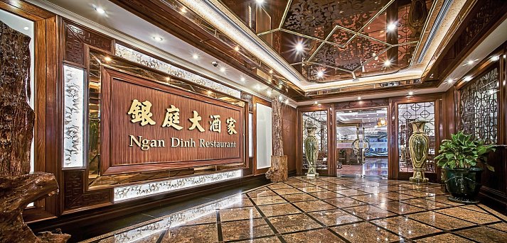 Windsor Plaza Hotel
