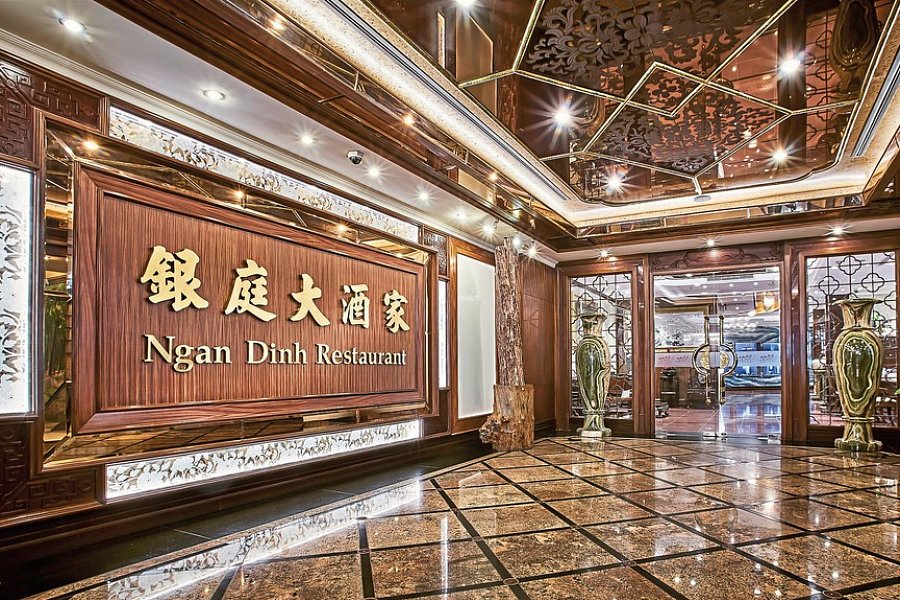 Windsor Plaza Hotel