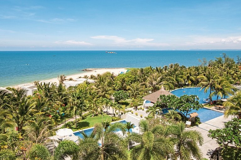 The Cliff Resort & Residences