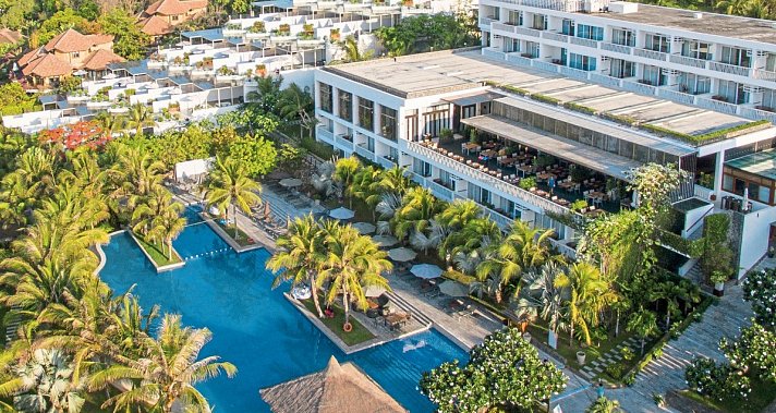 The Cliff Resort & Residences