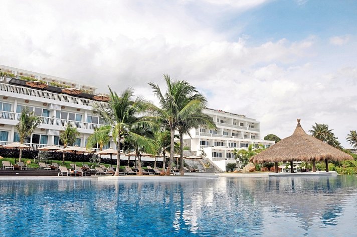 The Cliff Resort & Residences