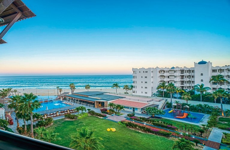 Krystal Grand Los Cabos