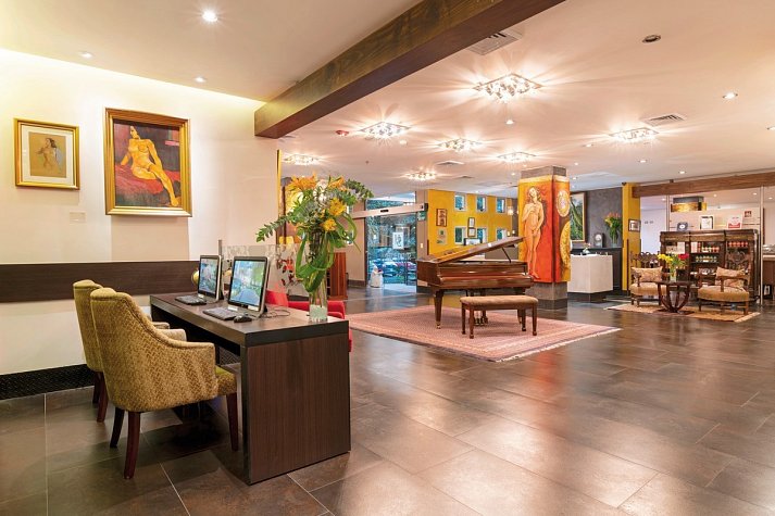 Studio Hotel