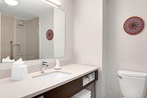 Hampton by Hilton San José Airport - Wohnbeispiel Standard Room (Zimmercodierung UG1)