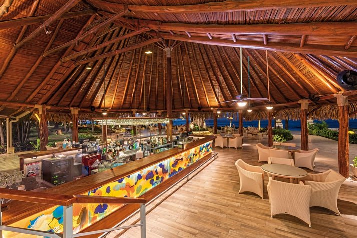 Tamarindo Diriá Beach Resort