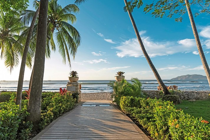 Tamarindo Diriá Beach Resort