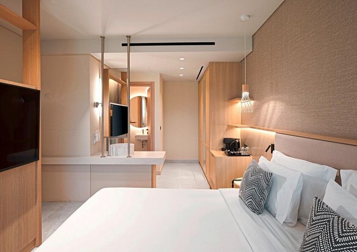Meravia Leonardo Limited Edition - Wohnbeispiel Deluxezimmer Gartenblick und Privatpool (Zimmercodierung DDR)