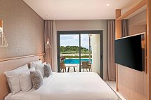 Meravia Leonardo Limited Edition - Wohnbeispiel Deluxezimmer Gartenblick und Privatpool (Zimmercodierung DDR)