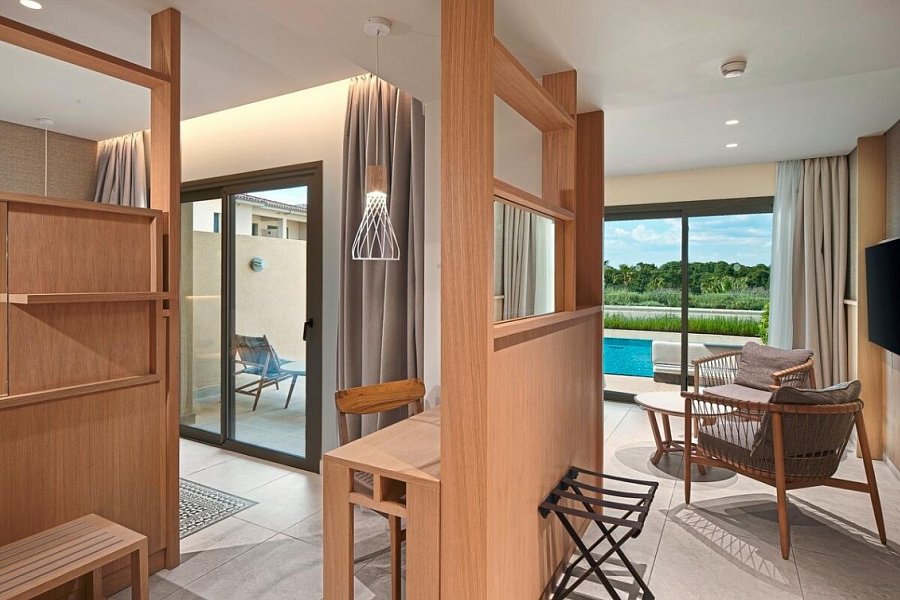 Meravia Leonardo Limited Edition - Wohnbeispiel Deluxezimmer Gartenblick und Privatpool (Zimmercodierung DDR)