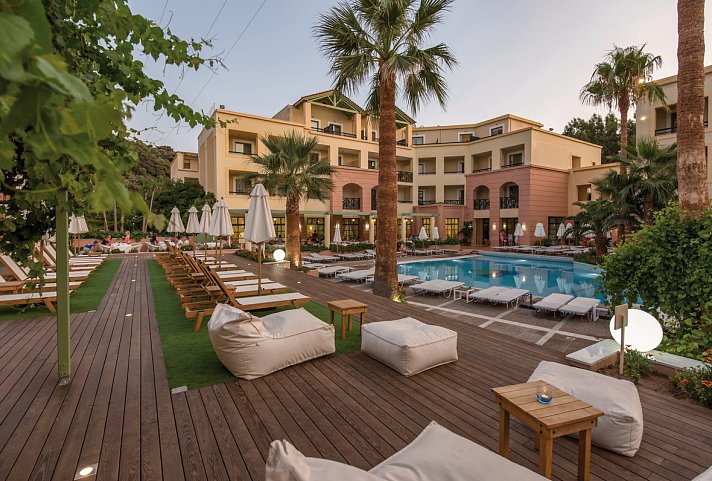 Samaina Inn