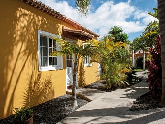 Villa & Casitas Caldera