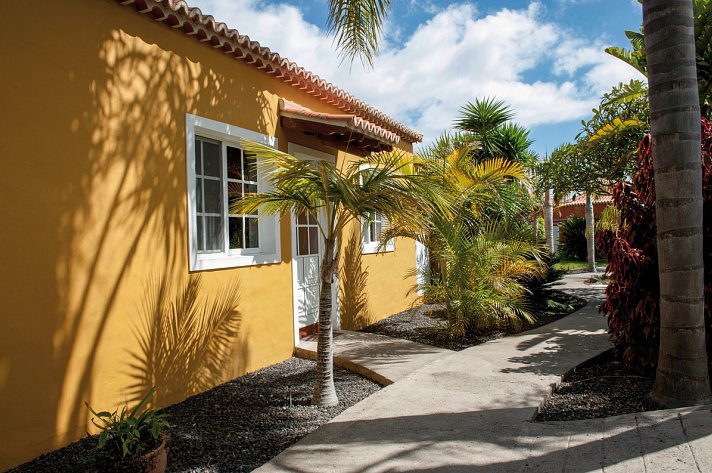 Villa & Casitas Caldera