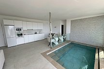 Casitas J