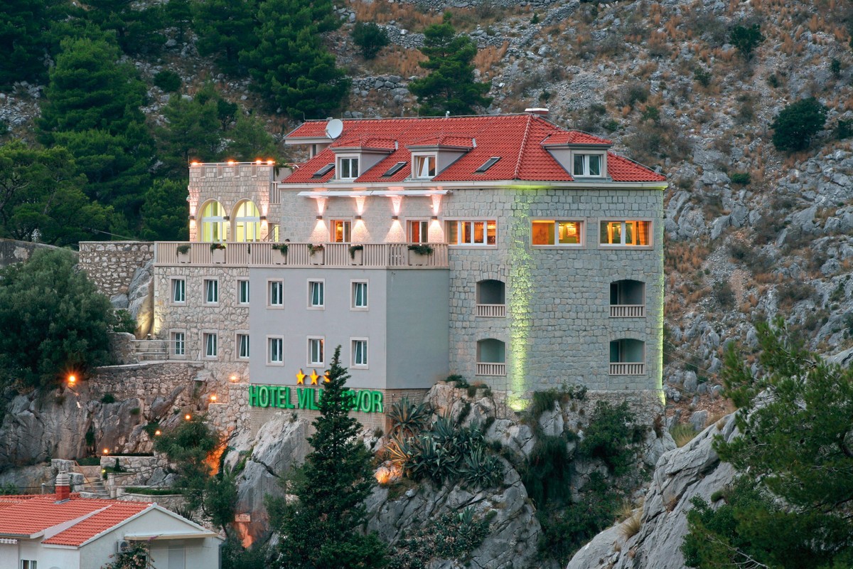 Villa Dvor