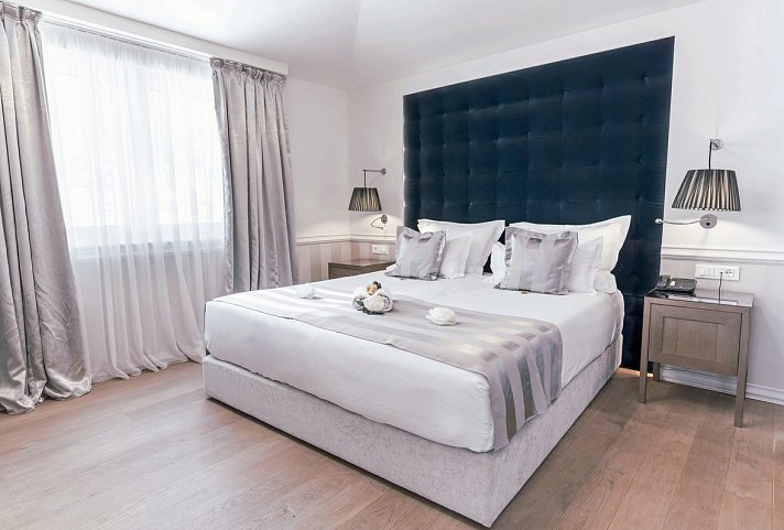 Grand Hotel Slavia - Wohnbeispiel Doppelzimmer (Zimmercodierungen DB1 & DC2)