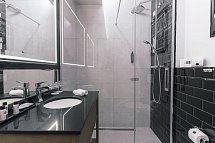 Grand Hotel Slavia - Beispiel Bad (Zimmercodierungen DB1 & DC2)