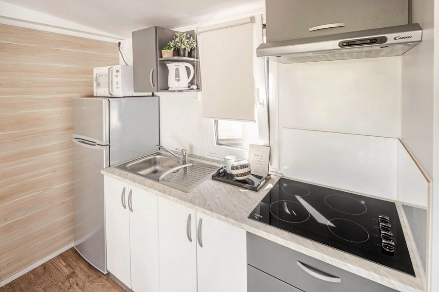 Waterman Beach Village Camp & Glamping - Wohnbeispiel Bungalow (Zimmercodierung BB1)