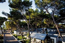 Waterman Beach Village Camp & Glamping