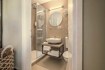[PLACES] Hvar by Valamar - Beispiel Bad