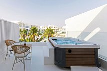 Meraki Resort Sharm El Sheikh - Beispiel Balkon Doppelzimmer Gypster Jacuzzi (Zimmercodierung DS1)