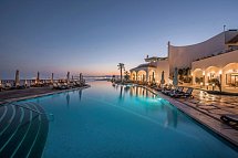 Reef Oasis Blue Bay Resort & Spa