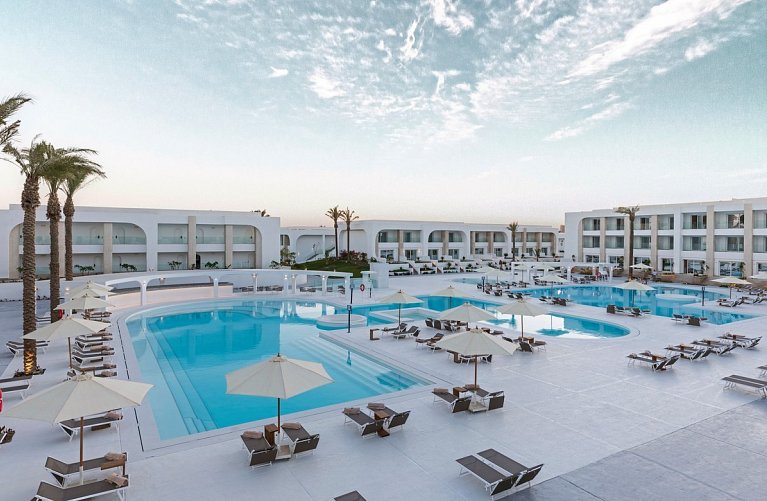 White Hills Resort